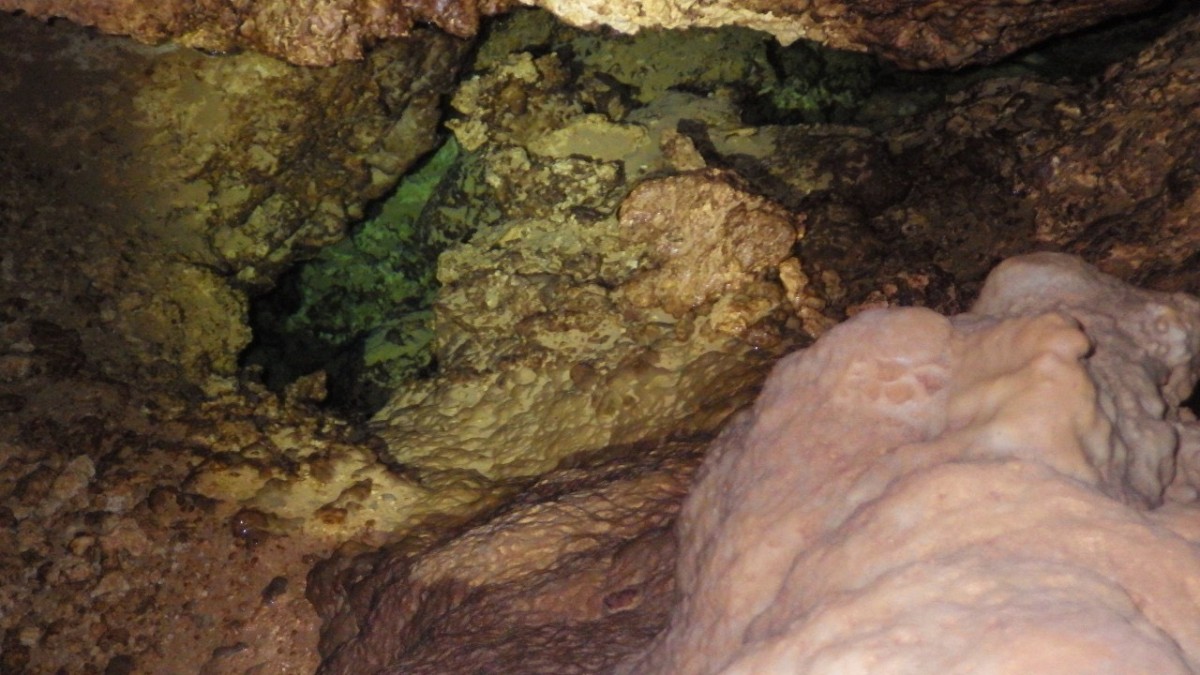 星野洞（水面2）